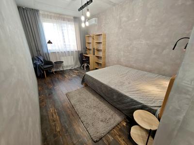 квартира по адресу Ревуцкого ул., 40-В