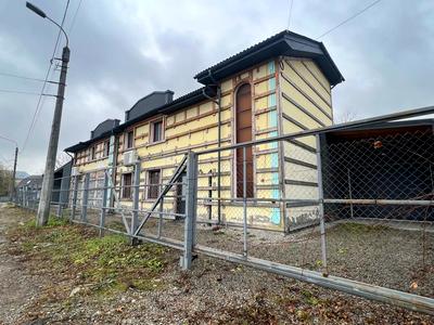 комерційна за адресою Юності вул., 120