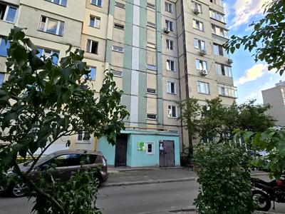 квартира за адресою Ревуцького вул., 24/4