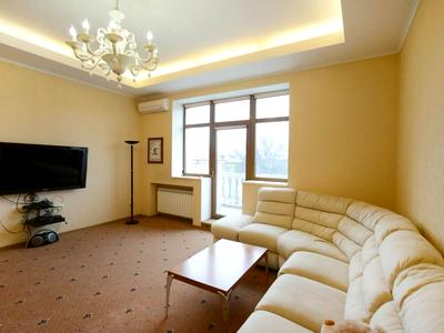 квартира за адресою Костельна вул., 10