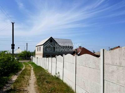 будинок за адресою смт. Безлюдівка, Полунична вул.