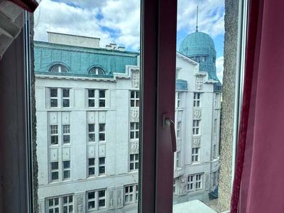 квартира за адресою Академіка Володимира Гнатюка вул. (), 3