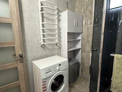 квартира за адресою Київ, Драгоманова вул., 10