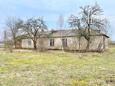 комерційна за адресою Залізнична, 62