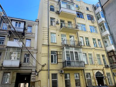 квартира за адресою Шота Руставелі вул., 33-Б