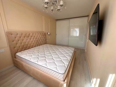 квартира по адресу Володимирська ул., 1