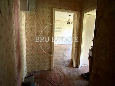 квартира по адресу Строителей ул., 16