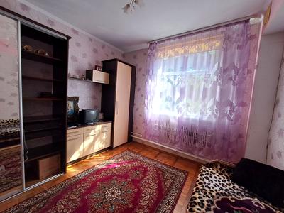 квартира за адресою Довженка вул., 13
