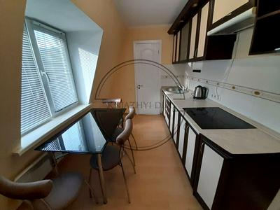 квартира за адресою Красицького вул., 8