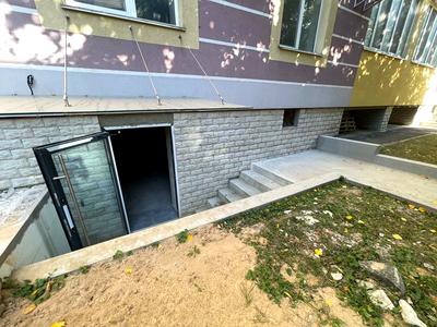 комерційна за адресою вул. Тиха, 7