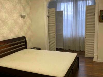 квартира по адресу Академика Глушкова просп., 9-Г