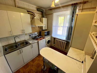 квартира за адресою Богдана Хмельницького просп. (Героїв Сталінграда), 15