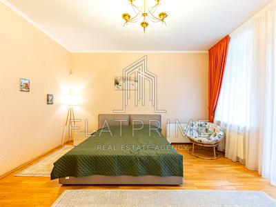 квартира за адресою Назарівська вул. (Вєтрова), 9