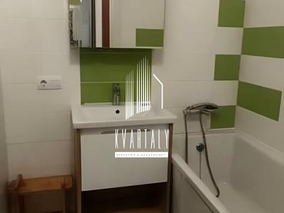 квартира за адресою Ревуцького вул., 42