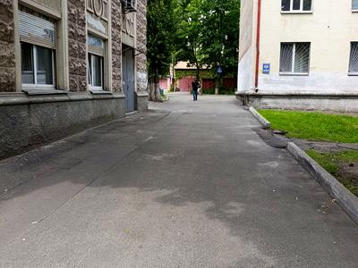 комерційна за адресою Голосіївський просп. (40-річчя Жовтня), 90