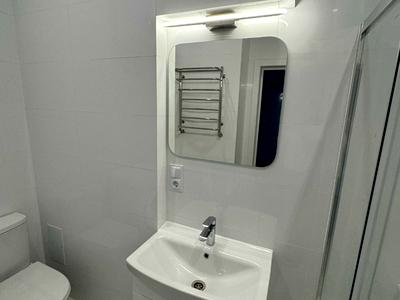 квартира по адресу Парижской Коммуны ул., 4
