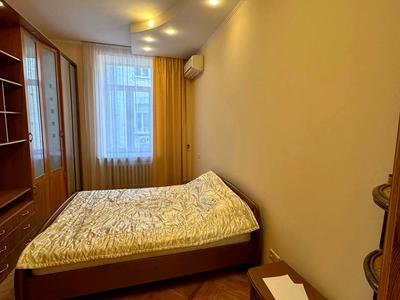 квартира за адресою Євгена Чикаленка вул. (Пушкінська), 39