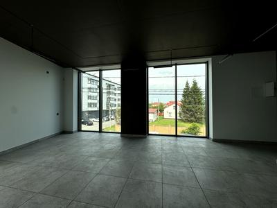 коммерческая по адресу Лисневицкая ул., 1