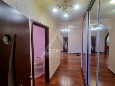 квартира за адресою Українська вул., 6-А