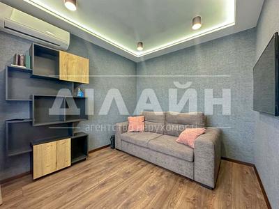 квартира по адресу Бульвар строителей, 14