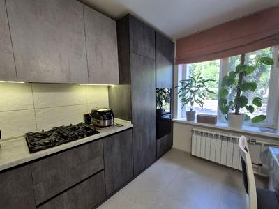 квартира за адресою Новорічна вул., 49