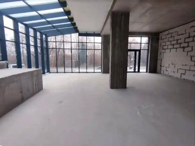 комерційна за адресою Миру вул., 4-В