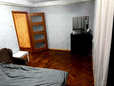 квартира за адресою Остапа Вишні вул., 7