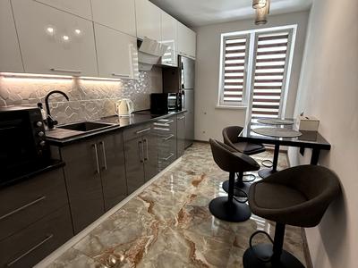 квартира за адресою Київ, Драгоманова вул., 10