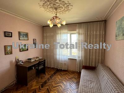 квартира за адресою Сержа Лифаря вул. (Олександра Сабурова), 8-А