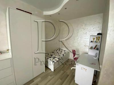 квартира за адресою Машинобудівників вул., 15