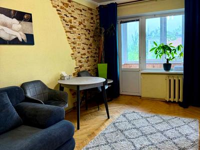 квартира за адресою Миру просп., 12