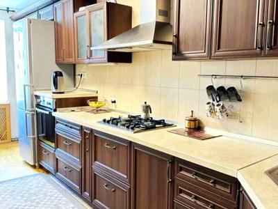 квартира за адресою Корольова вул., 10-А