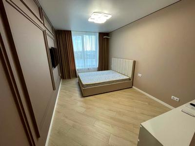 квартира за адресою Дніпровська набережна вул., 17-К