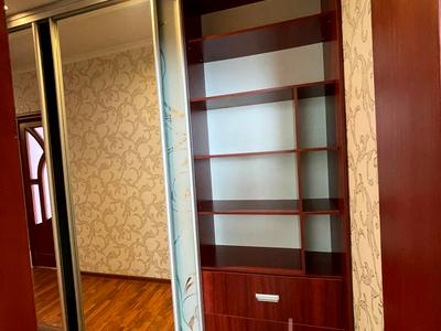 квартира за адресою Василя Симоненка вул., 2-Б