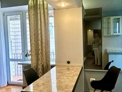 квартира по адресу Трёхсвятительская ул., 3
