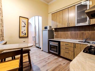 квартира за адресою Гетьмана Петра Дорошенка вул. (), 40