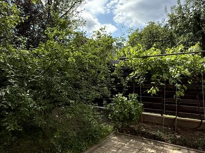 будинок за адресою Степана Чобану вул. (Василя Алексухіна), 11