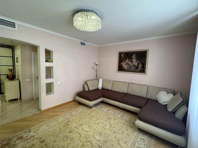 квартира за адресою Миколи Амосова вул., 4