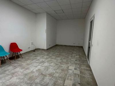 комерційна за адресою Героїв УПА вул., 25