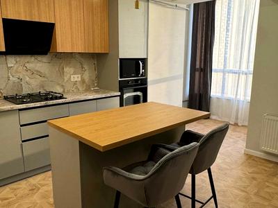 квартира за адресою Домбровського вул., 75