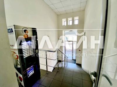 комерційна за адресою Покровська вул. (Свердлова), 24