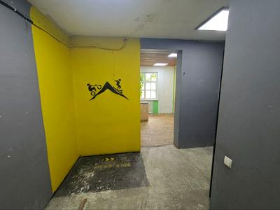 комерційна за адресою Івана Федорова вул., 31
