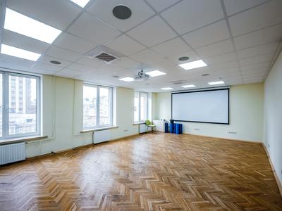 комерційна за адресою Антоновича вул. (Горького), 29