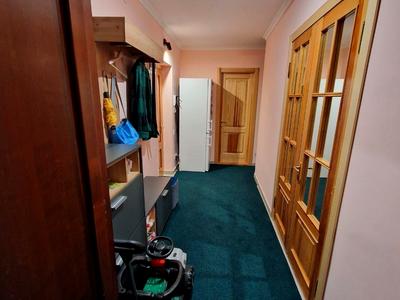 квартира за адресою Тополина вул., 7