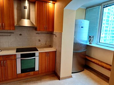 квартира за адресою Ревуцького вул., 44-Б