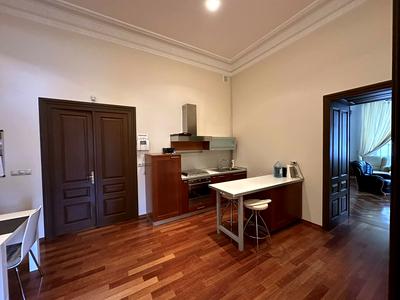 квартира за адресою Театральна вул., 23