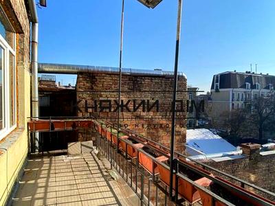 коммерческая по адресу Рейтарская ул., 11