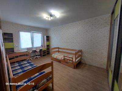 квартира за адресою Милославська вул., 2