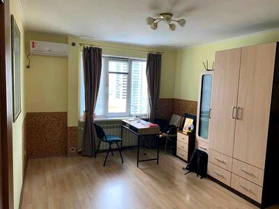 квартира за адресою Оноре де Бальзака вул., 4-А