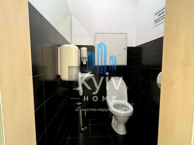 комерційна за адресою Басейна вул., 7
